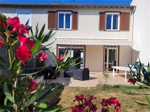 maison-villa à la vente -   86000  POITIERS, surface 112 m2 vente maison-villa - APR723244
